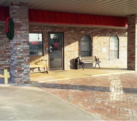 Paris Inn And Suites Exterior photo